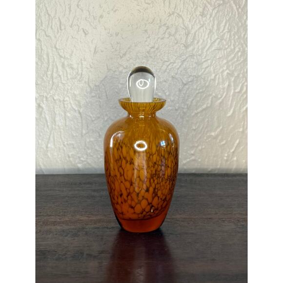 Amber Art Glass Perfume Bottle 1980s Vanity Decor - Picture 5 of 6